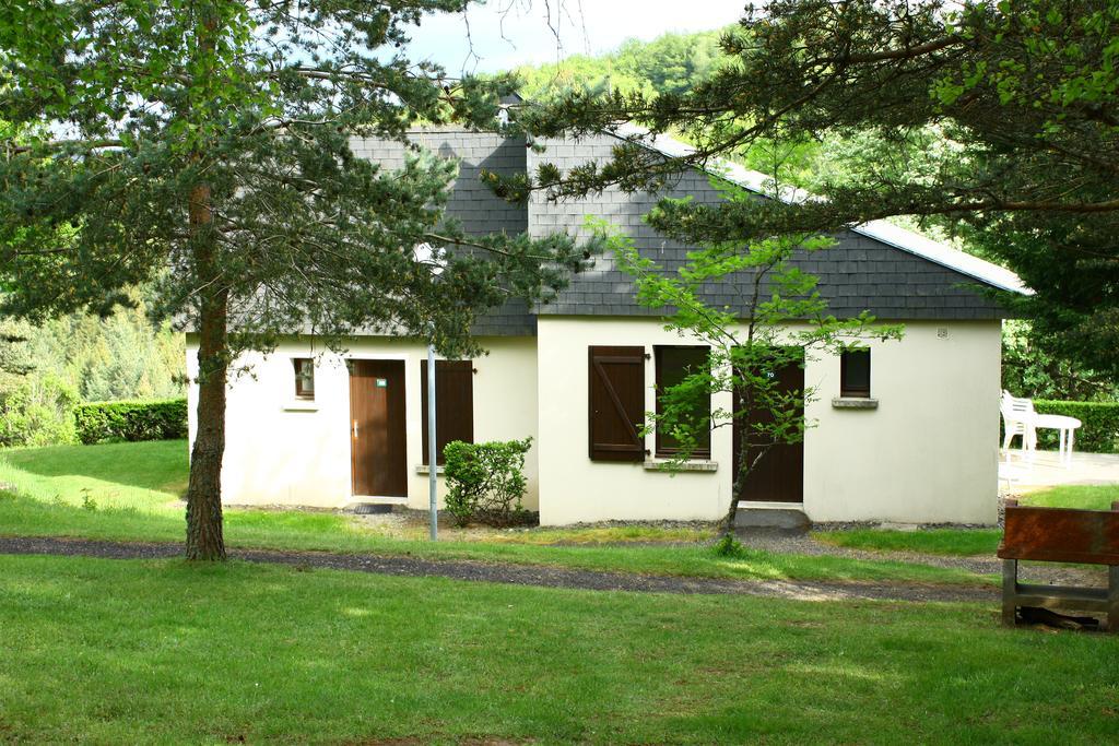 Vvf Aubrac Hotel Chaudes-Aigues Szoba fotó