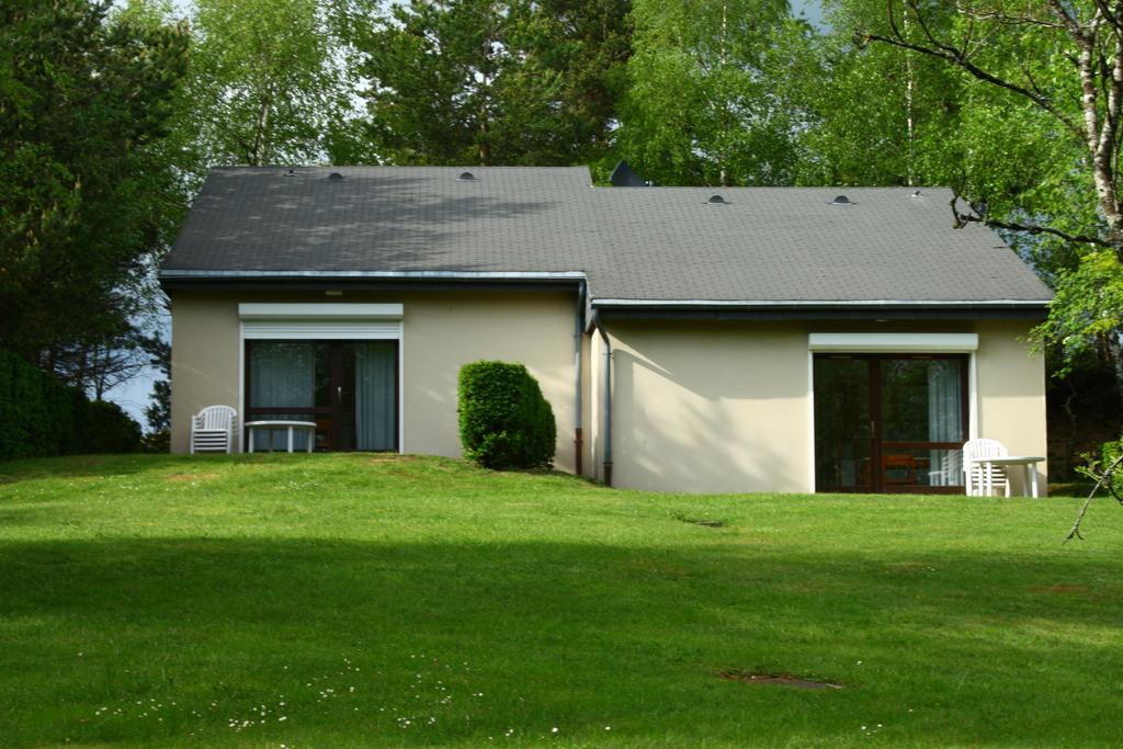 Vvf Aubrac Hotel Chaudes-Aigues Szoba fotó